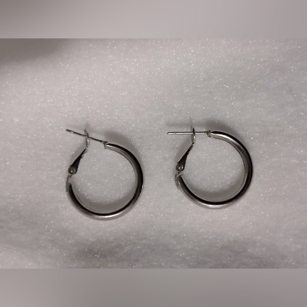 Silver small hoop earrings